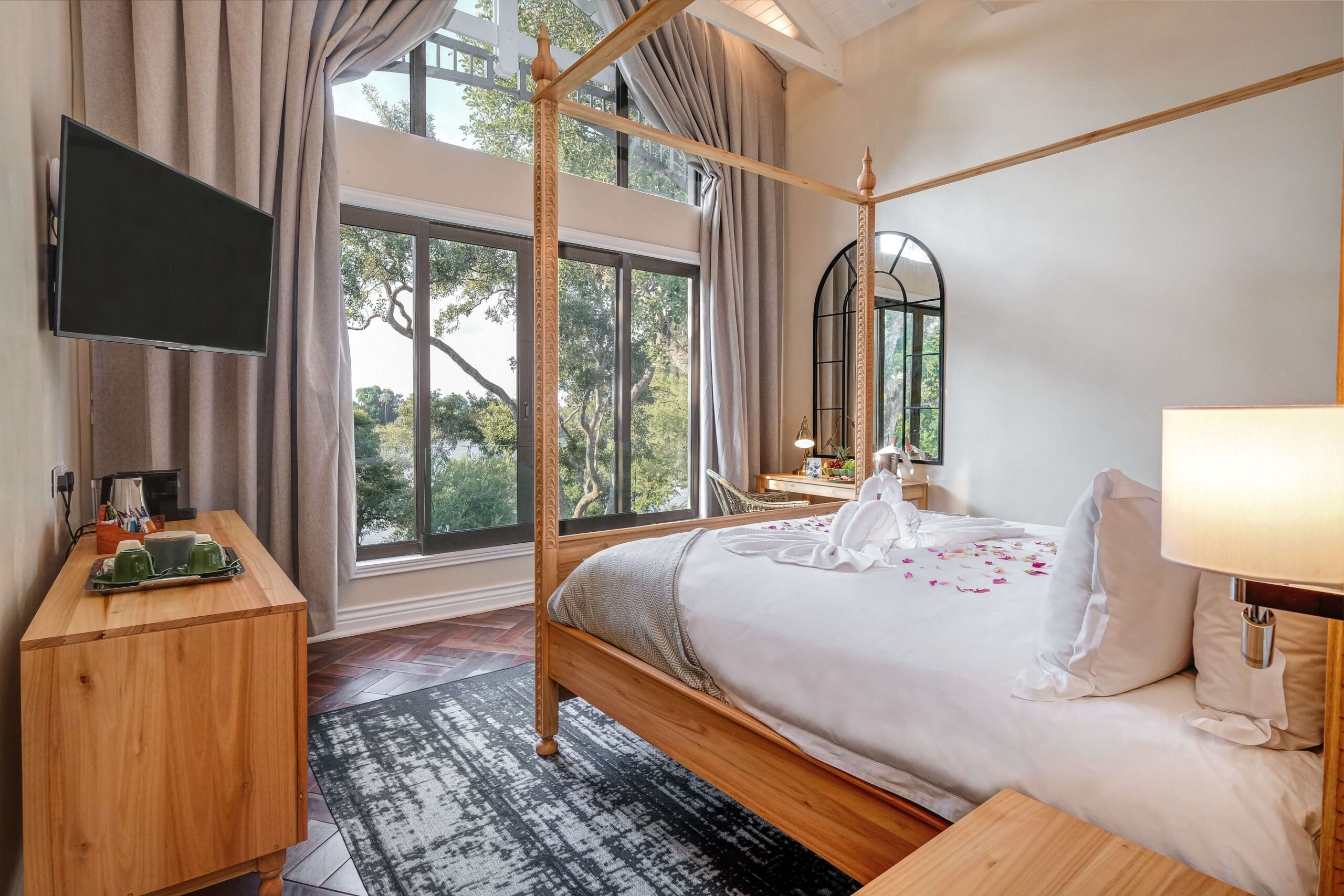 Bedroom River View – Honeymoon Suite – PRH jpeg
